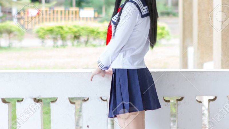 都市情感剧场：深夜食堂的邂逅与告别